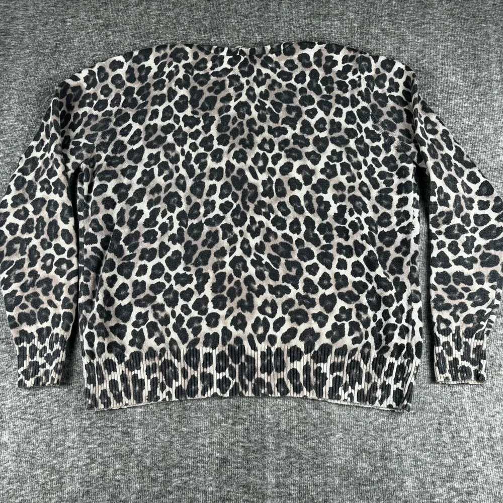 St. John's Bay Animal Print Sweater Cardigan Size Large Petite - Picture 2 of 5